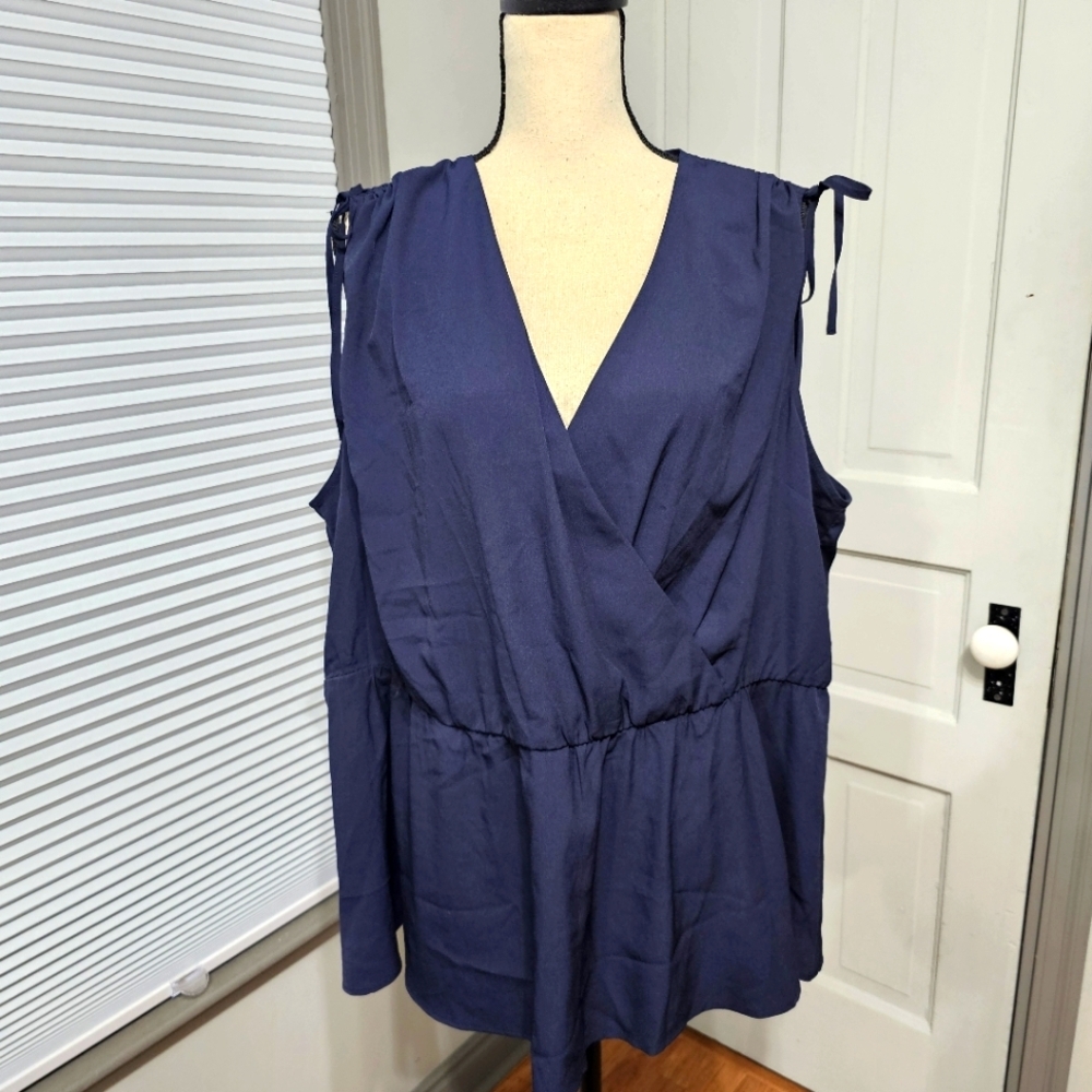Lane Bryant Navy Blue Sleeveless Splice Top